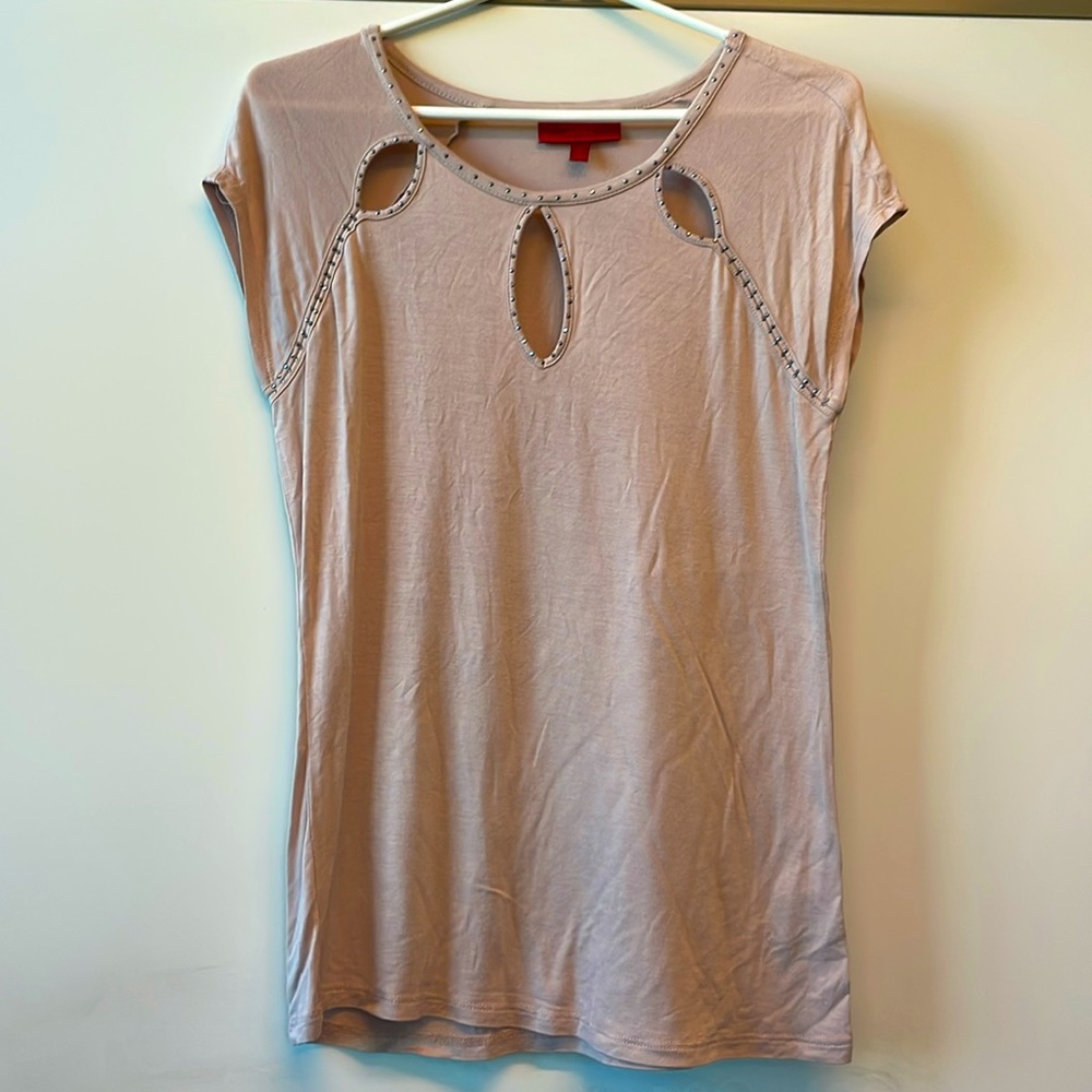Jennifer Lopez super soft capped sleeve with jewels detail